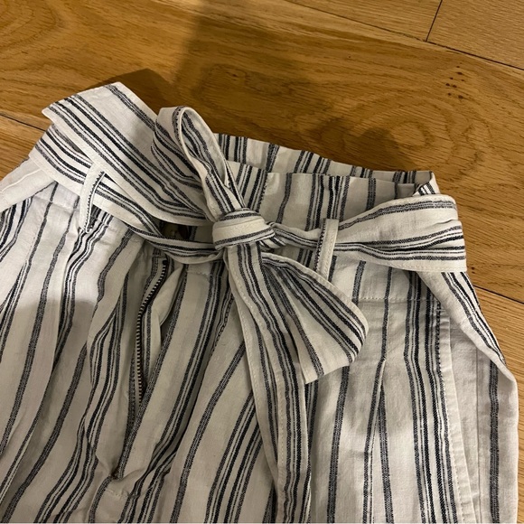 Linen-Cotton Paperbag Pants in Dark Baltic Stripe - Picture 8 of 9